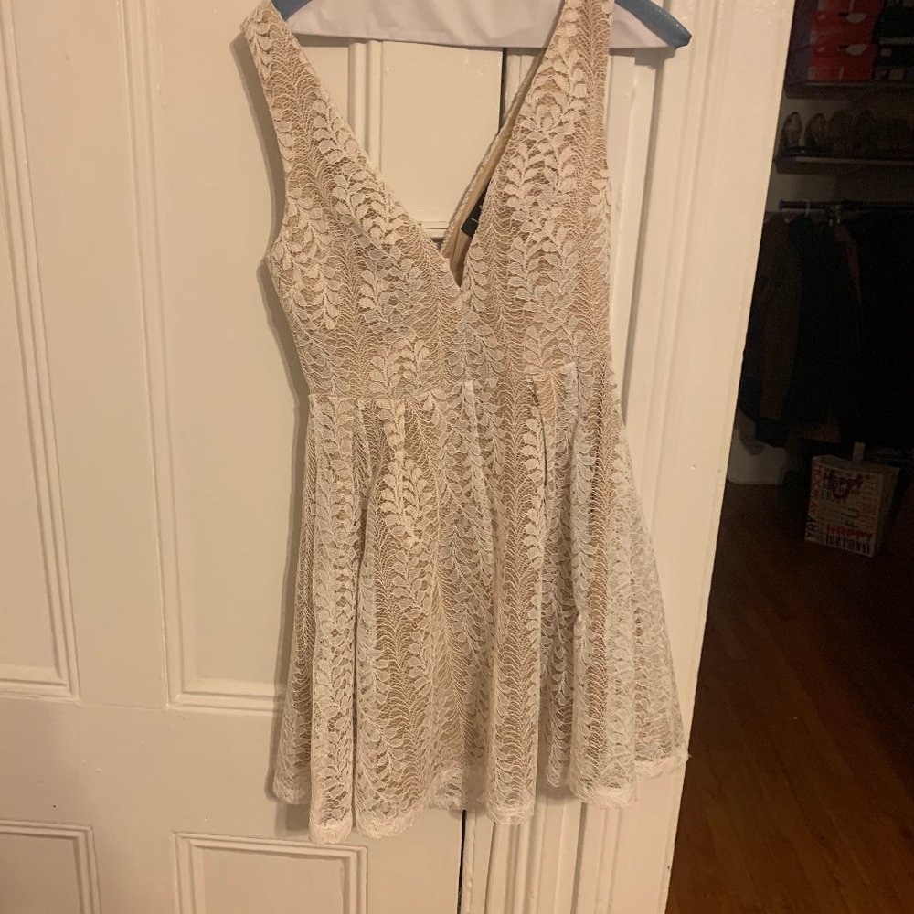 V-Neck White Mini Dress (bridal) Size: XS